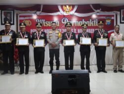 Wisuda Purna Bhakti Purnawirawan Polri  di Polres Lutra