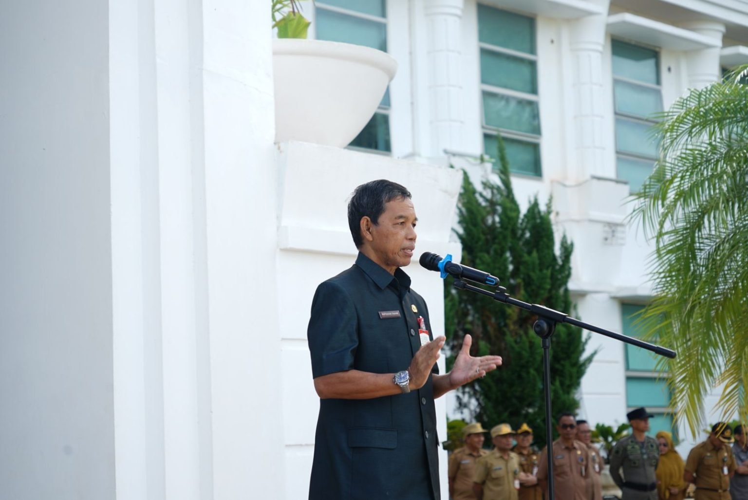 Pimpin Apel Rutin, Rapiuddin Tekankan Integritas Bagi CPNS dan PPPK Lutim