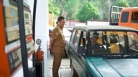 Pantau SPBU Ussu-Malili, Bupati Tegaskan Tak Ada Toleransi Pelanggaran Ganjil Genap